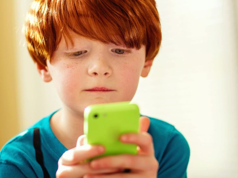 Tips to Save Your Kids from the Bad Side of Technology in 2023