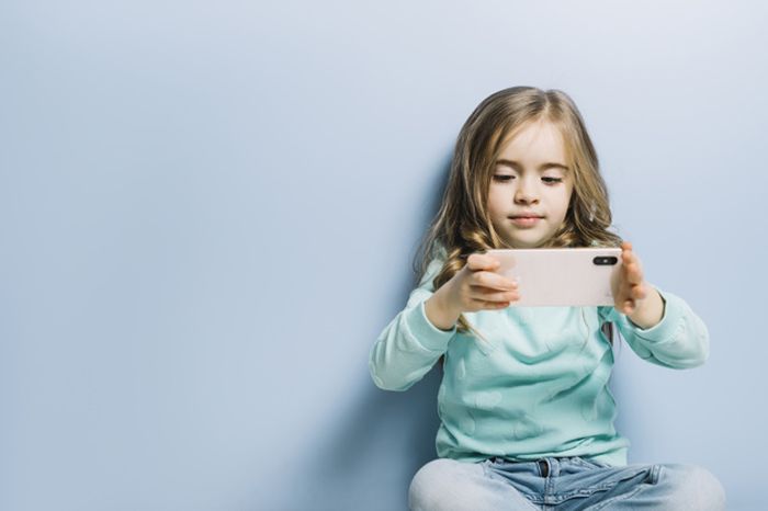 10 Tech Safety Tips for Children and Teens – 2023 Guide