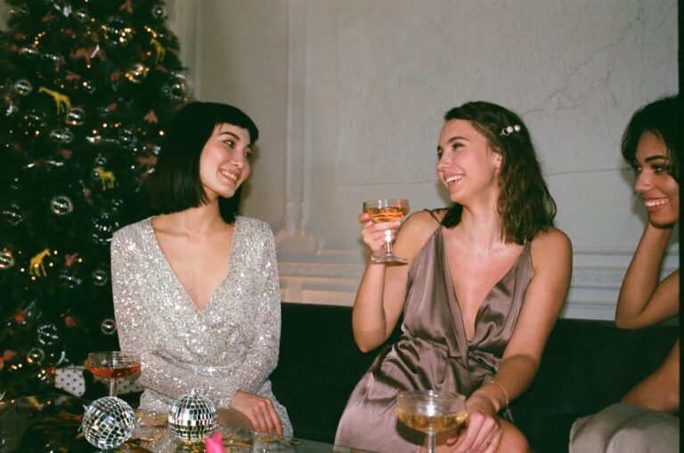 15 Tips To Host a Fabulous Christmas Party on a Budget – 2023 Guide
