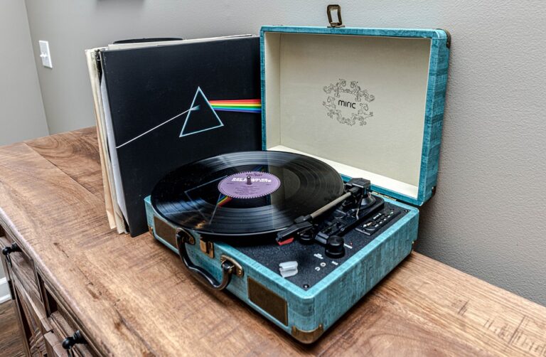 The Turntable Benefits Making It The Perfect Solution For A Gift