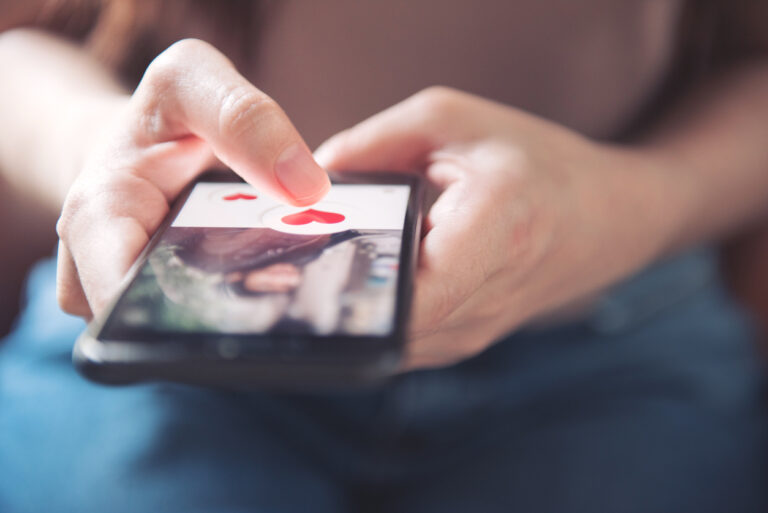 Love in the Digital Age: Is Meeting Your Significant Other Online Really That Hard?