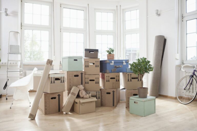 The Ultimate Moving Guide: How to Efficiently Organize Your House Move